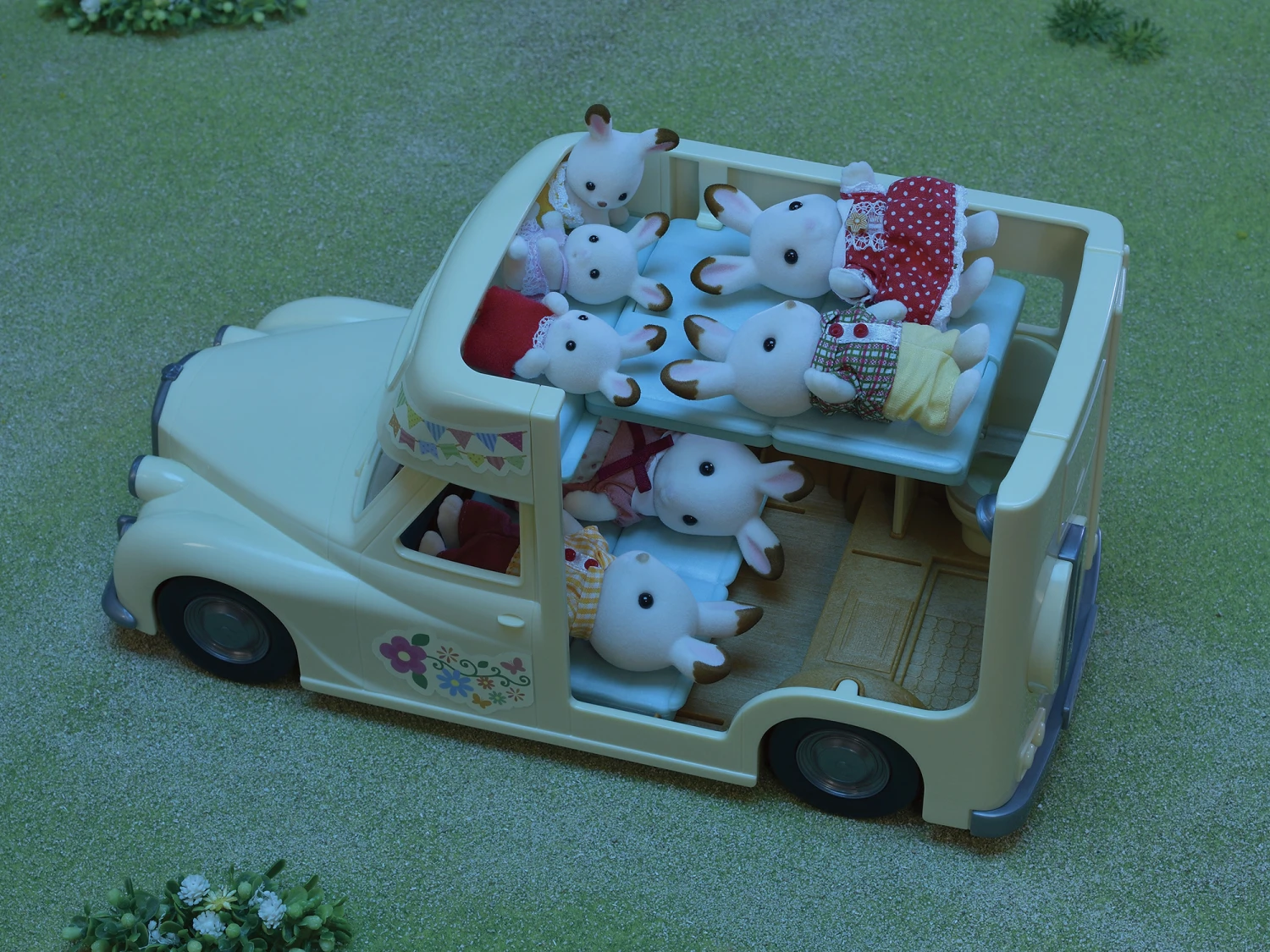 Sylvanian Families Familie Camper SF5454 - Afbeelding 9